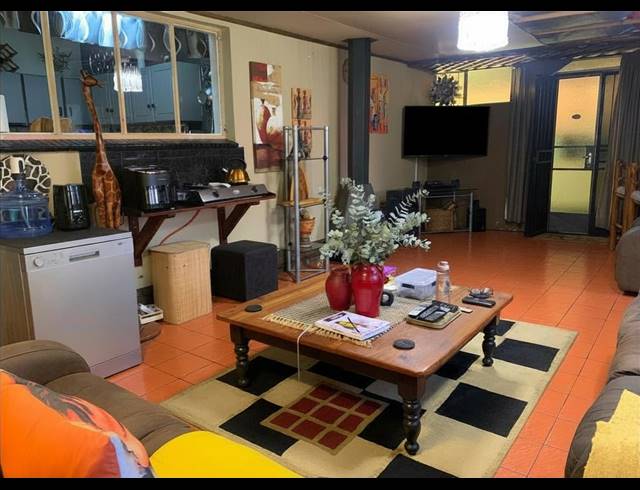 3 BEDROOM HOUSE FOR SALE IN VANDERBIJLPARK SE 6